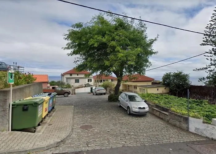 De Freitas By Rent-a-key *