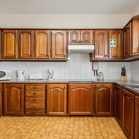 De Freitas By Rent-a-key *