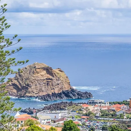 De Freitas By Rent-a-key *