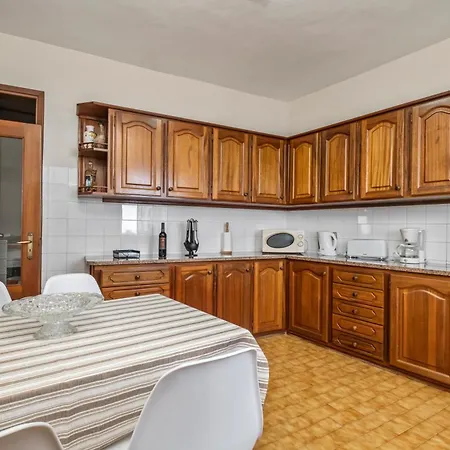 De Freitas By Rent-a-key