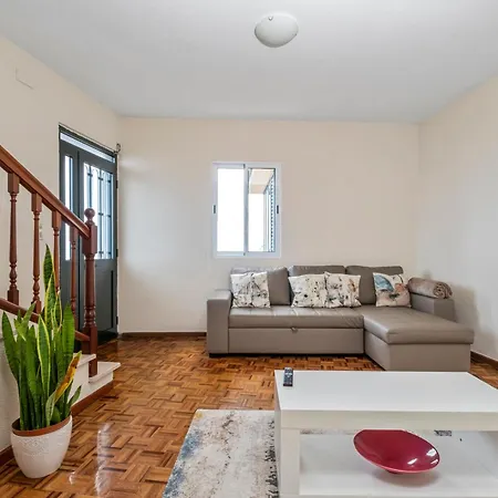 De Freitas By Rent-a-key Holiday home