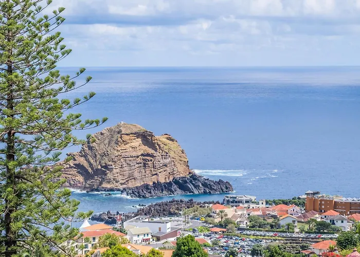 De Freitas By Rent-a-key *